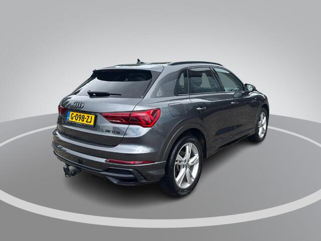 Audi Q3 35TFSI 110KW/150PK S-Line · Camera · Trekhaak · Panoramadak · Stoelverwarming · Apple/Android Car Play ·