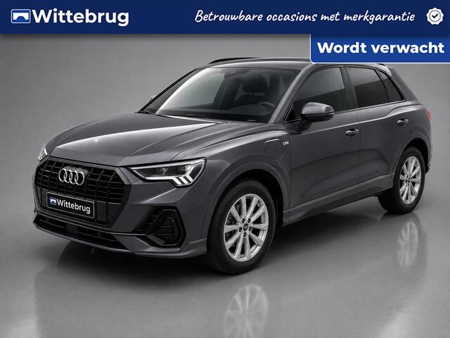 Audi Q3 45 TFSI e S edition / Digitaal dashboard / Navigatie / App connect / 3x S-line / Dodehoek / Zwenkbare trekhaak /