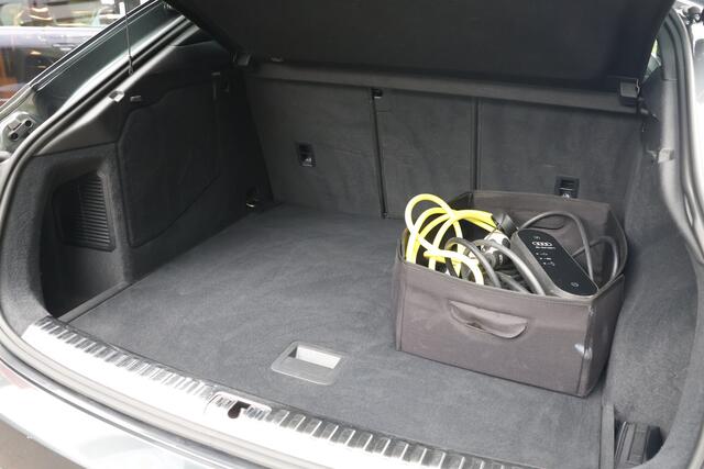 Audi Q3 Sportback 45 TFSI e 245PK S-Line Navi+/LED/PDC/Camera/Audi Drive Select/Elek. klep/DAB+/18"
