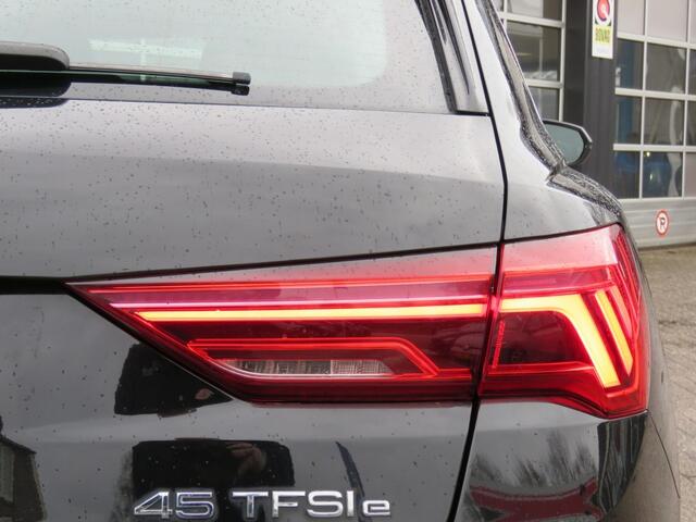 Audi Q3 45 TFSIe 245pk EDITION / 20 Inch / Camera / Matrix Led / Elec.achterklep BOVAG garantie