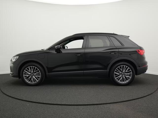 Audi Q3 45 Tfsi-e S-LINE ** LED, VIRTUAL, TREKH, ACC, ACC, CAMERA, 19-inch LMV ** 1e EIG - UNFALLFREI ** ** INFORMEER OOK NAAR ONZE AANTREKKELIJKE FINANCIAL-LEASE TARIEVEN **