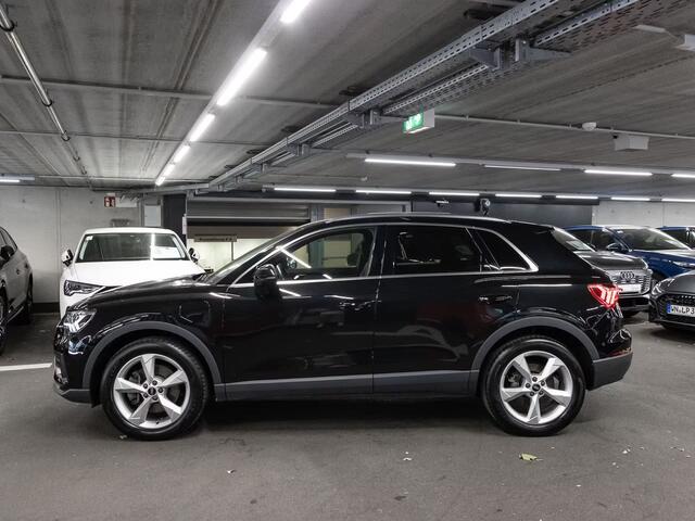 Audi Q3 45 Tfsi-e S-LINE ** LED, VIRTUAL, TREKH, ACC, CAMERA, KEYLESS, 19-inch LMV ** 1e EIG - UNFALLFREI ** ** INFORMEER OOK NAAR ONZE AANTREKKELIJKE FINANCIAL-LEASE TARIEVEN **