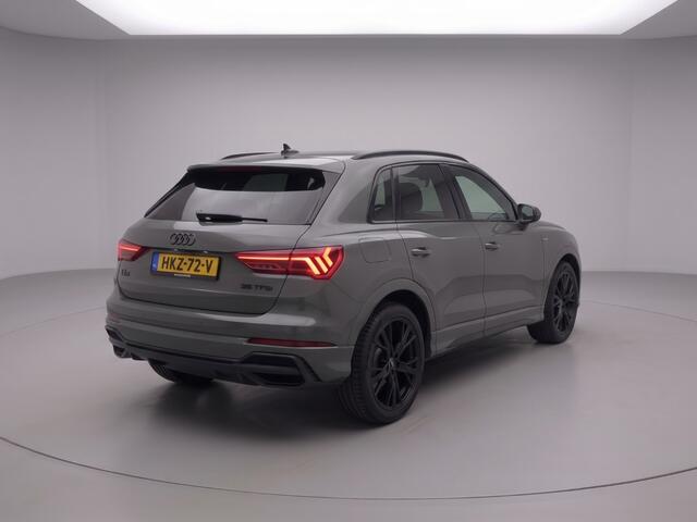 Audi Q3 35 TFSI S edition Competition 150pk | Stoelverwarming | Keyless | 360 camera | inklapbare spiegels