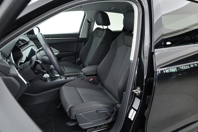 Audi Q3 35 TFSI 150PK S-Line | Rijklaar! | Dig. Cockpit | Adapt. Cruise | Stoelverw. | Camera+PDC | Nav+App. Connect | Elek. Klep | Climate | LED | 18'' | DAB | V