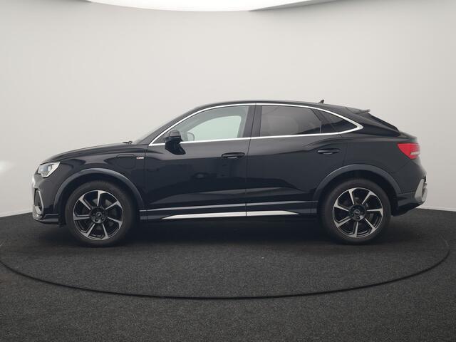 Audi Q3 Sportback 45 TFSI e 2x S Line PHEV 245pk Dealer O.H. | Trekhaak Af Fabriek | Blis | Sportstoelen Verwarmd | Apple Carplay | Sfeerverlichting | Navigatie | DAB | 19"L.M | Virtual | Plug In Hybrid |