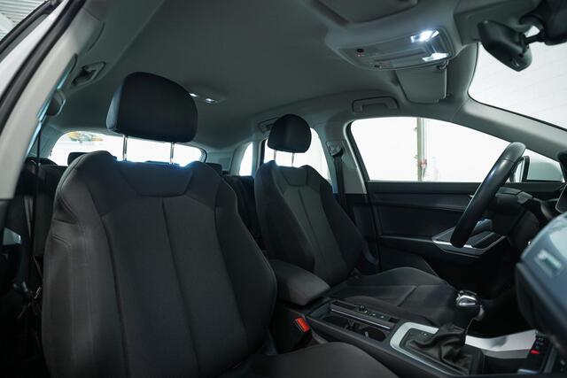 Audi Q3 45 TFSI e Advanced edition | All-season | Apple Carplay | Sportstoelen | LED