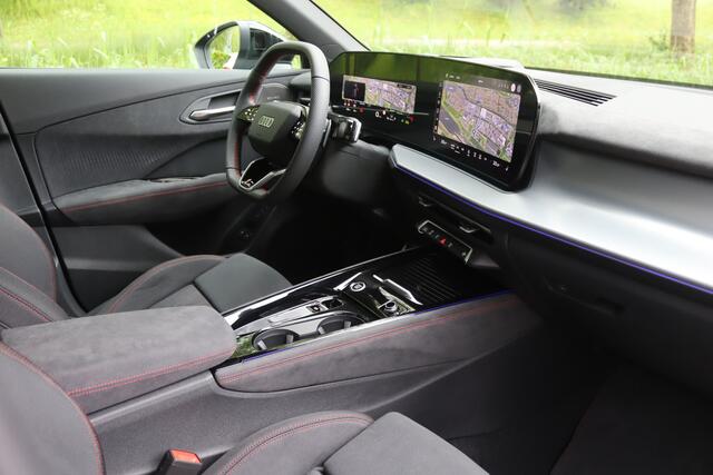 Audi Q3 Sportback 1.5 200kW e-hybrid S-Line Pano/Sonos/360/Tech Pro/Elek. stoelen+mem/Head-up/Keyless/20"/Trekhaak wegkl.