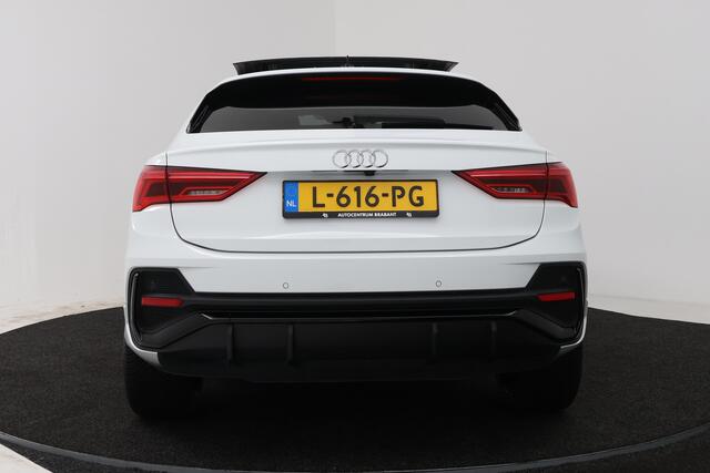 Audi Q3 Sportback 45 TFSI e S Edition (PANORAMADAK, STOELVERWARMING, SFEERVERLICHTING, CARPLAY, CAMERA, 1e EIGENAAR)
