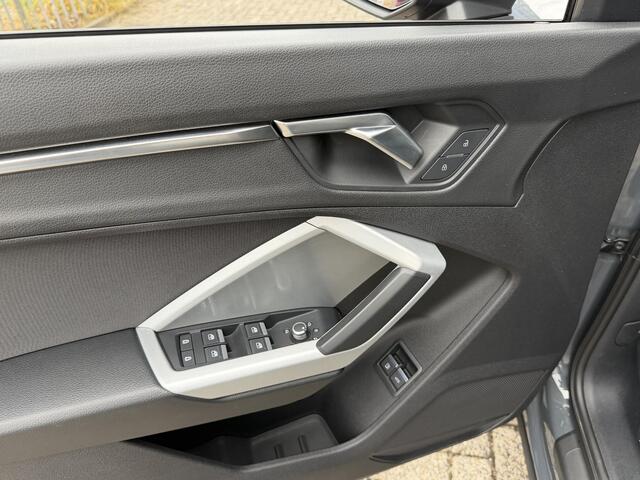 Audi Q3 Sportback 45 TFSI e S Edition 20"/SOH 96%/Dodehoek/Keyless/Trekhaak/Navigatie/Cruise/PDC V+A/Camera/Elektrische klep