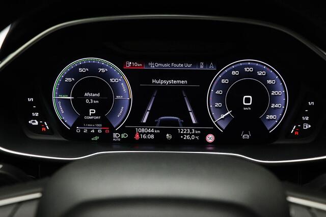 Audi Q3 45 TFSI e S edition | PARKEER / KEYLESS- PACK | STOELVERWARMING | DAB | APPLE | TREKHAAK | 19"