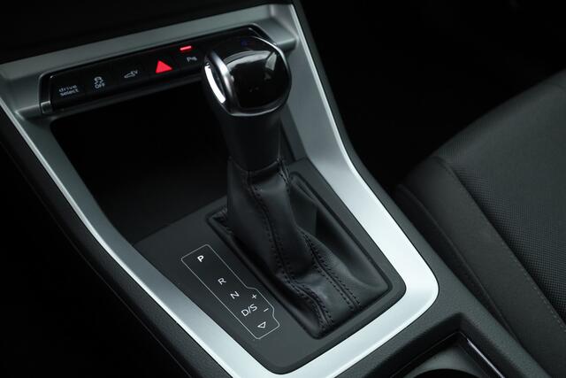 Audi Q3 Sportback 45 TFSI e S Line | Elek. Trekhaak | Camera | 20'' | Adapt. Cruise | NAV + CarPlay | Stoelverw. |
