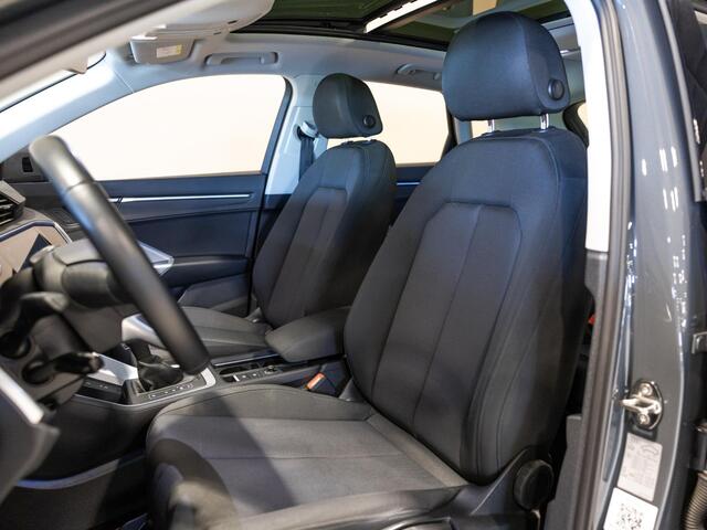 Audi Q3 45 TFSI e Business Edition / 245pk / Keyless / Dodehoek herkenning / Adaptieve cruise control /