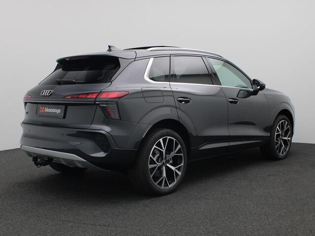 Audi Q3 1.5 e-hybrid Advanced edition 272 PK Panorama Dak, Trekhaak, Navigatie, Keyless, Stoel & Stuurverwarming, Full LED koplampen, 20 inch Velgen Audi Sport