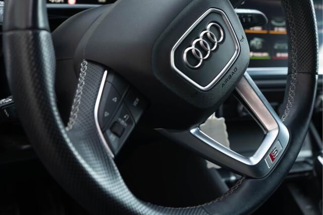 Audi Q3 45 TFSI e S-line/ 20 Inch/ Achter Camera/ s-line interieur/ 180kW
