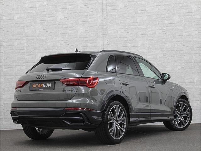 Audi Q3 35 TFSI S-Line | ACC | Trekhaak | Leder | Sportstoelen | Matrix-LED | Standkachel | Sfeerverlichting | Uniek Interieur | Carplay | 20 inch | Audi-Sound | Getint Glas | Lane-Assist | Stoelverwarming | Virtual-Cockpit | Dodehoek |