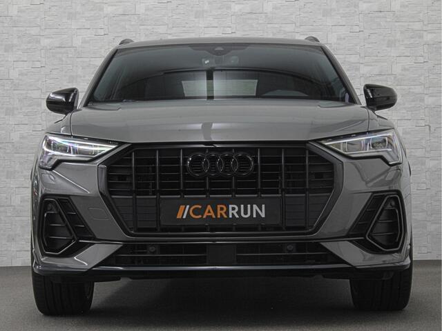 Audi Q3 35 TFSI S-Line | ACC | Trekhaak | Leder | Sportstoelen | Matrix-LED | Standkachel | Sfeerverlichting | Uniek Interieur | Carplay | 20 inch | Audi-Sound | Getint Glas | Lane-Assist | Stoelverwarming | Virtual-Cockpit | Dodehoek |