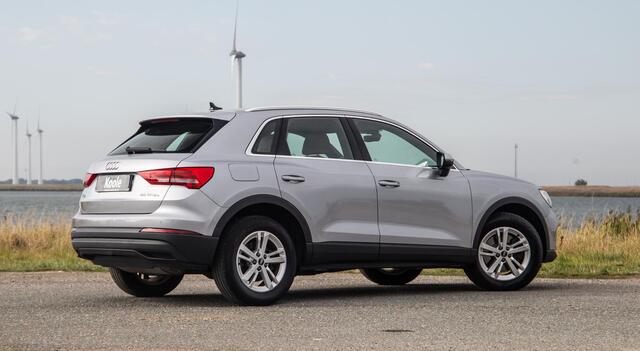 Audi Q3 45 TFSI e edition VIRTUAL COCKPIT / CRUISE CONTROLE / AIRCO / BRUIN LEER / PHEV