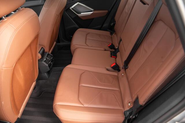 Audi Q3 45 TFSI e edition VIRTUAL COCKPIT / CRUISE CONTROLE / AIRCO / BRUIN LEER / PHEV