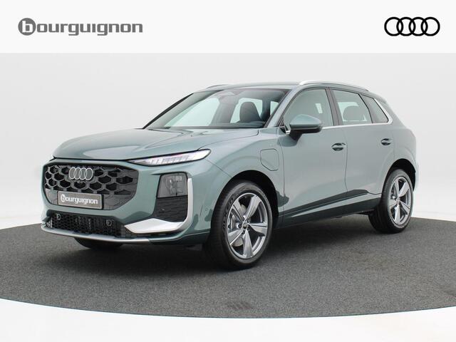 Audi Q3 e-hybrid | S edition | 272 PK Hatchback | 19 inch | Privacyglas | Matrix Led |