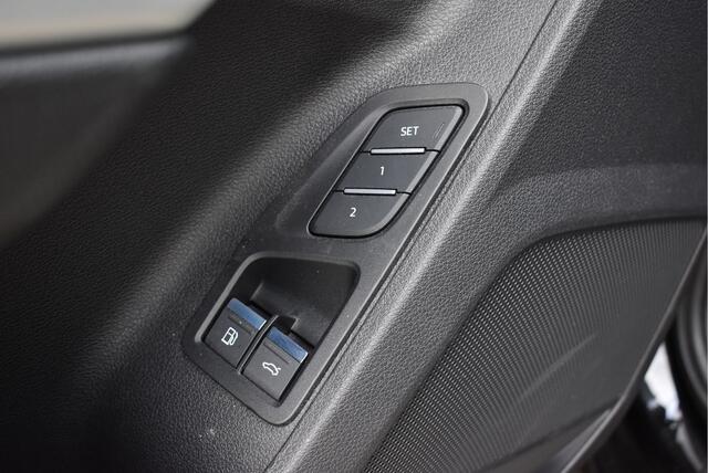 Audi Q3 Sportback 45 TFSI e Advanced Edition Memory, Camera, Elek. trekhaak, Adaptive cruise
