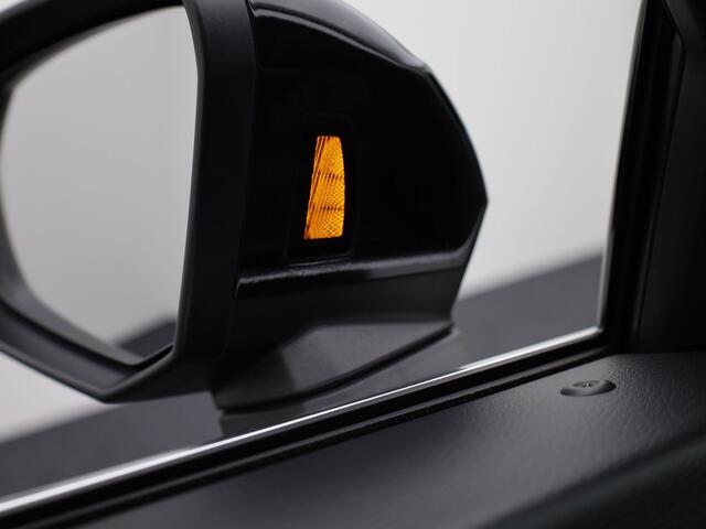 Audi Q3 45 TFSI e S edition | S-line | Trekhaak | Camera | 20'' | Side Assist | Prijs Rijklaar !!