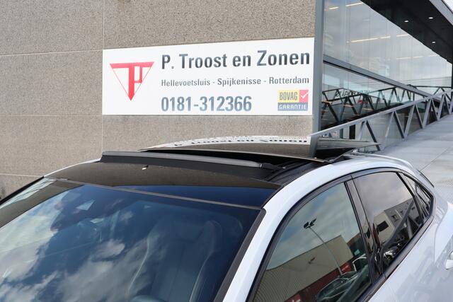 Audi Q3 Sportback 45 TFSI e 3x S-Line/Panoramadak/Stoelverwarming/Apple carplay/Lane assist//Achteruitrijcamera/Adaptieve cruisecontrol/Parkeersensoren/Navigatie