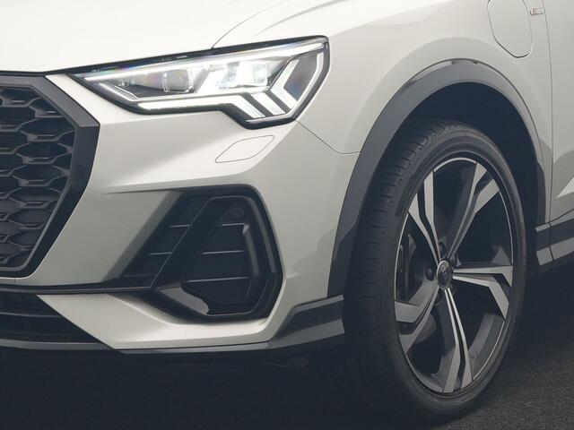 Audi Q3 Sportback 45 TFSI e 2x S Line PHEV 245pk Dealer O.H | Adaptive Cruise | Camera | Blis | Matrix LED | Sportstoelen Verwarmd | Sfeerverlichting | Navigatie | DAB | 20"L.M | Virtual | Plug In Hybrid |