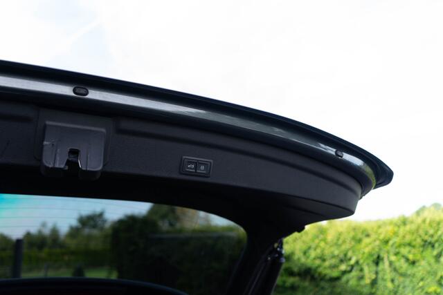 Audi Q3 Sportback 45 TFSI e S-Line / Full LED/ Camera/ Comfortkey/ 20 inch/ 180kW