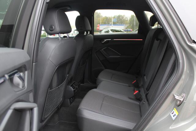 Audi Q3 35 TFSI S Line / CarPlay / Parkeerhulp V+A / 18'' / Sfeerverlichting / Elektr. stoelen / Matrix LED / Virtual Cockpit / Cruise Control