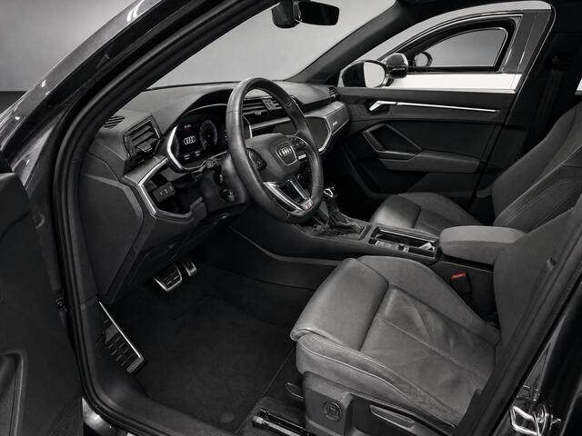Audi Q3 45 TFSIe 245pk S edition · Trekhaak Wegklapbaar · 360 Camera · Lederen Bekleding · Adaptive Cruise Control · Apple/Android Car Play · Elek. Achterklep · Keyless · 19'' Inch ·