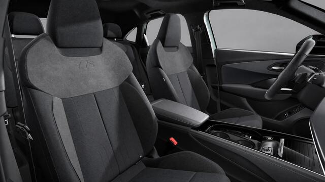 Audi Q3 Sportback 1.5 e-hybrid S edition 272 PK · Glazen panoramadak · Tech pro · Trekhaak elek. wegklapbaar