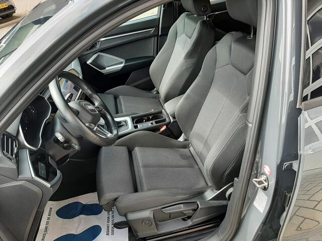 Audi Q3 45 TFSI e Business Edition