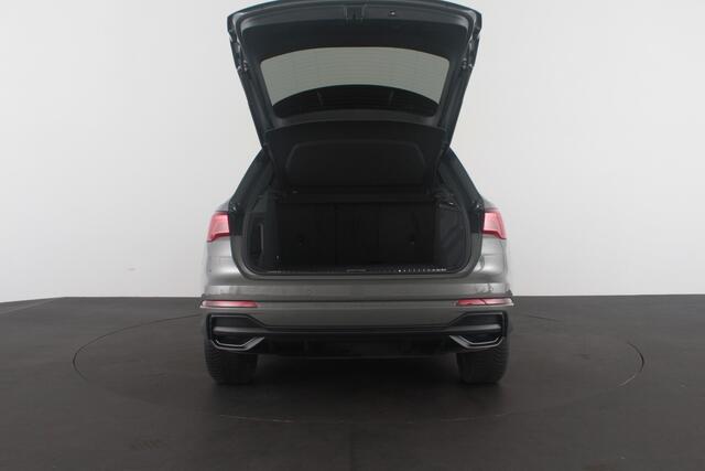Audi Q3 45 TFSI e S edition Panodak | 245pk | Plug-in Hybride