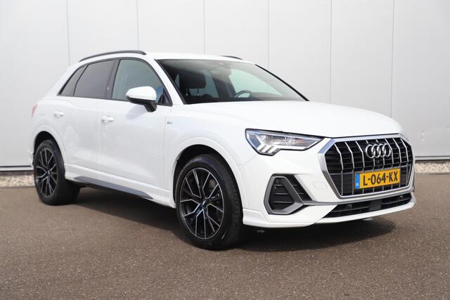 Audi Q3 45 TFSI e S edition Automaat 19 inch LMV Half Leder Navigatie Carplay Android Climate Cruise Control Parkeersensor LED