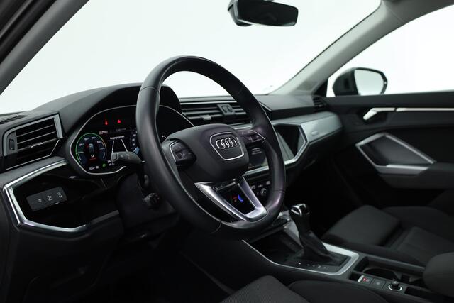 Audi Q3 Sportback 45 TFSI e Advanced Edition | Rijklaar! | Adapt. Cruise | Camera | Keyless | Stoelverw. | Apple CarPlay | 20''