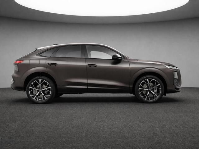 Audi Q3 Sportback 1.5 e-hybrid S edition · Mateffect Lak · Techniekpakket Plus · MMI experience pro · Panorama-glasdak