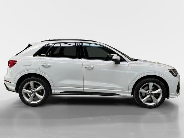 Audi Q3 45 TFSI e S edition I S-Line I Elek. Stoelen I Memory I Adaptive Cruise I LED I Elek. Achterklep I Stoelverwarming I Carplay