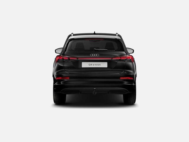 Audi Q4 Advanced edition performance 286 PK · Tech plus · Trekhaak elek. wegklapbaar · Lendensteun in voorstoelen
