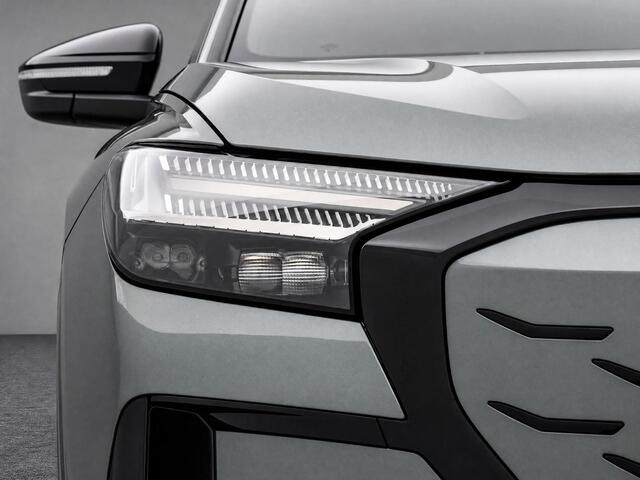 Audi Q4 S edition performance 82 kWh 286 PK · Trekhaak elek. wegklapbaar · Optiekpakket zwart · Glazen panoramadak