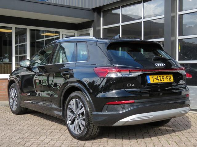 Audi Q4 40 ADVANCED EDITION 77kWh / soh 96% / Elec.klep / 19 Inch / Sportstoelen / Stoelverw. / BOVAG garantie