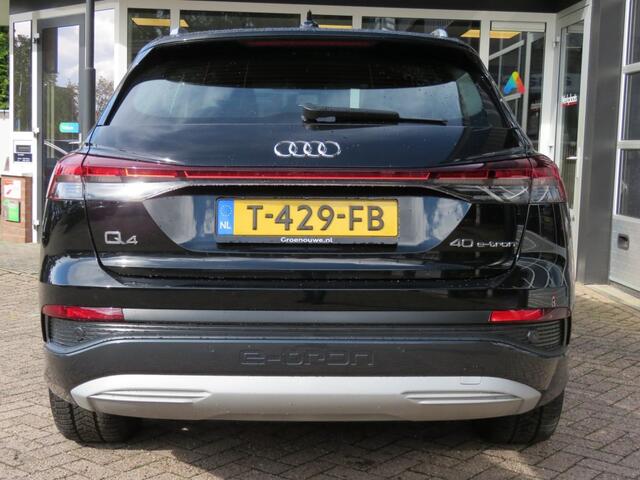 Audi Q4 40 ADVANCED EDITION 77kWh / soh 96% / Elec.klep / 19 Inch / Sportstoelen / Stoelverw. / BOVAG garantie