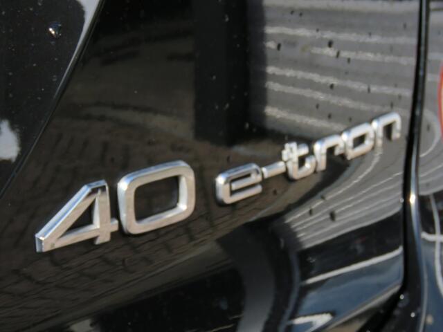 Audi Q4 40 ADVANCED EDITION 77kWh / soh 96% / Elec.klep / 19 Inch / Sportstoelen / Stoelverw. / BOVAG garantie