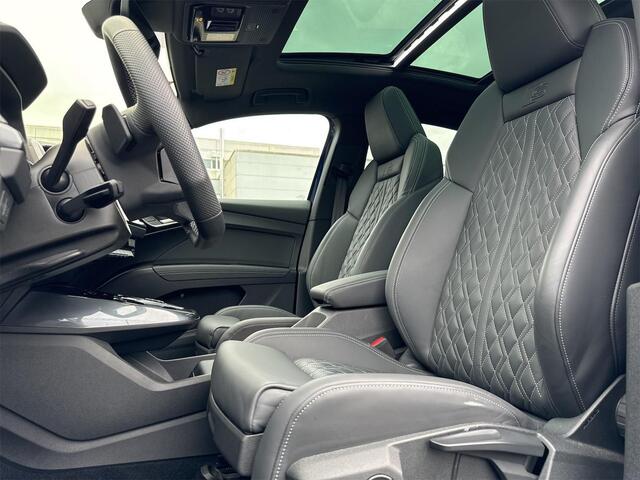 Audi Q4 Sportback e-tron 50 Quattro S Line 77 kWh 300 PK ACC Panoramadak Head-Up Trekhaak 21 Inch Camera Matrix LED