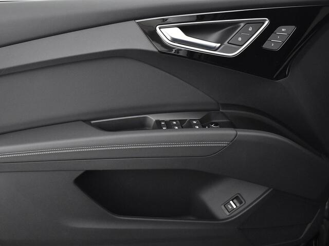 Audi Q4 Sportback e-tron S edition e-tron 45 210kW/286pk 82Kwh Sportback El Assistentiepakket plus - Comfortpakket plus - Glazen panoramadak