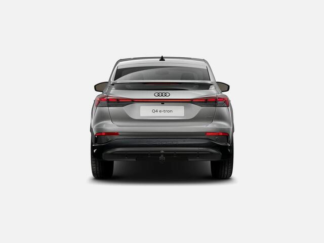 Audi Q4 Sportback e-tron S edition e-tron 45 82 kWh 210 kW / 286 PK Sportba Veiligheidspakket plus - Trekhaak - Assistentiepakket plus