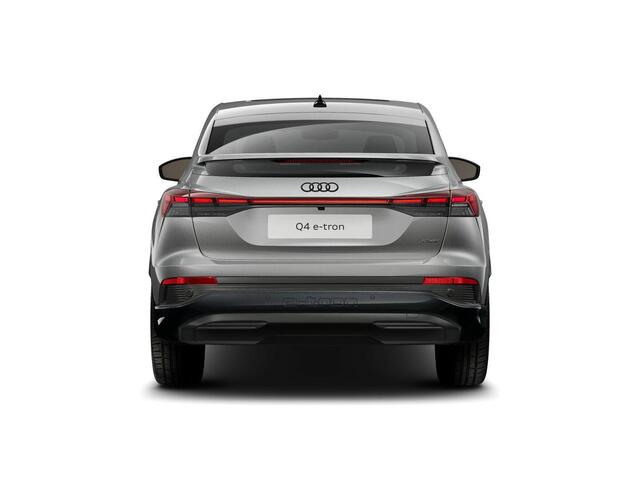 Audi Q4 Sportback e-tron 45 quattro S Edition 82 kWh | Audi Virtual Cockpit | Audi Sound System | Parkeersensoren v + a | Achteruitrijcamera | Sportstoelen | Stoelverwarming | Elektr. bedienbare achterklep | Panorama schuif/kantel dak | Matrix LED | Optiekpakket Zwart plus