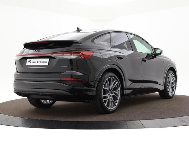 Audi Q4 Sportback e-tron S edition e-tron 45 82 kWh 210 kW / 286 PK Sportba Assistentiepakket plus - Comfortpakket plus - Klimaatregelingpakket