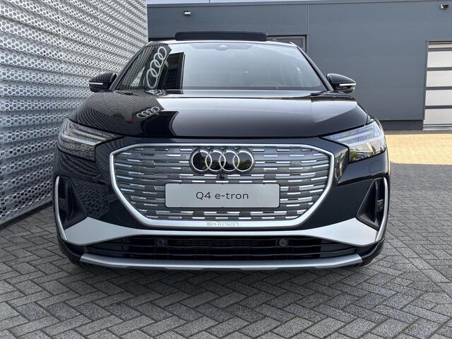 Audi Q4 Sportback e-tron S edition e-tron 45 82 kWh 210 kW / 286 PK Sportba 21" LM Velgen / Panorama dak / Afneembare Trekhaak / Quattro /