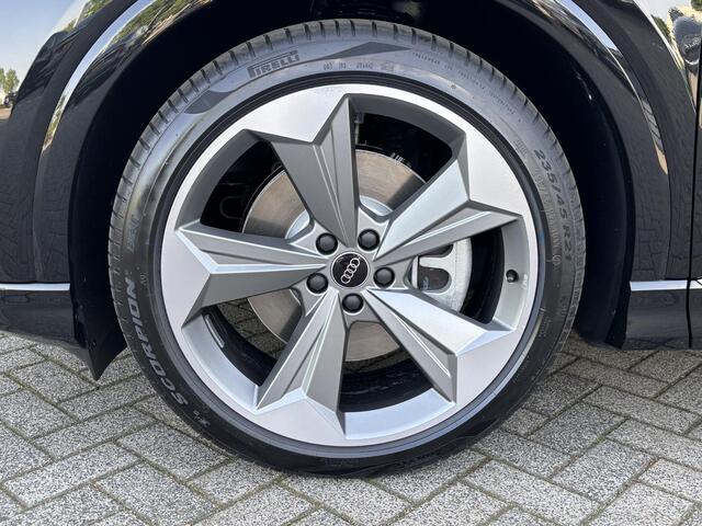 Audi Q4 Sportback e-tron S edition e-tron 45 82 kWh 210 kW / 286 PK Sportba 21" LM Velgen / Panorama dak / Afneembare Trekhaak / Quattro /
