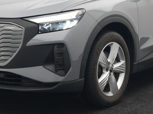 Audi Q4 Sportback E-Tron 35 Edition 55 kWh Electrisch 170pk Dealer O.H INCL BTW Adaptive Cruise | Camera | Verwarmde Stoelen | Virtual | Front Assist | Navigatie | DAB |